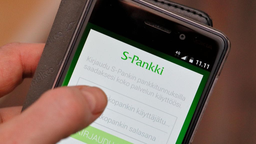 S-pankin asiakkaita pyritään narauttamaan ovelalla huijauksella. Kuvituskuva.
