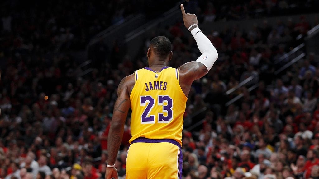 LeBron James on esiittänyt vakuuttavia otteita uuden seuransa Los Angeles Lakersin paidassa.
