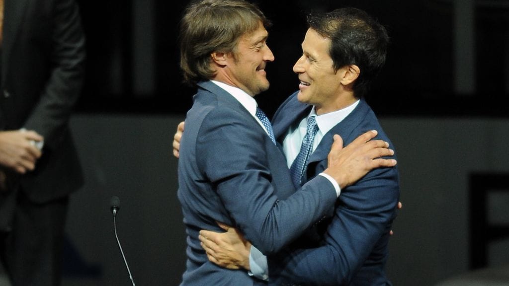 Teemu Selänne onnitteli Paul Kariyaa.