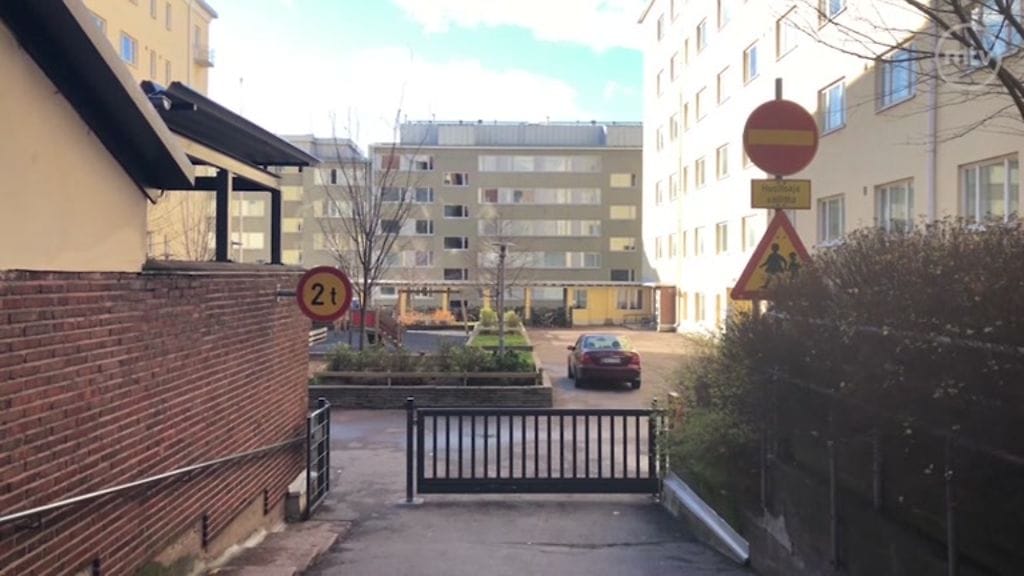 Lakko aiheutti pitsafarssin