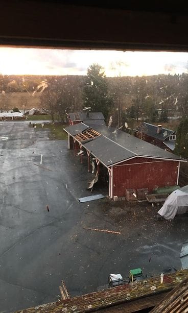 Muun muassa tällaista jälkeä teki voimakas syöksyvirtaus Hattulassa.