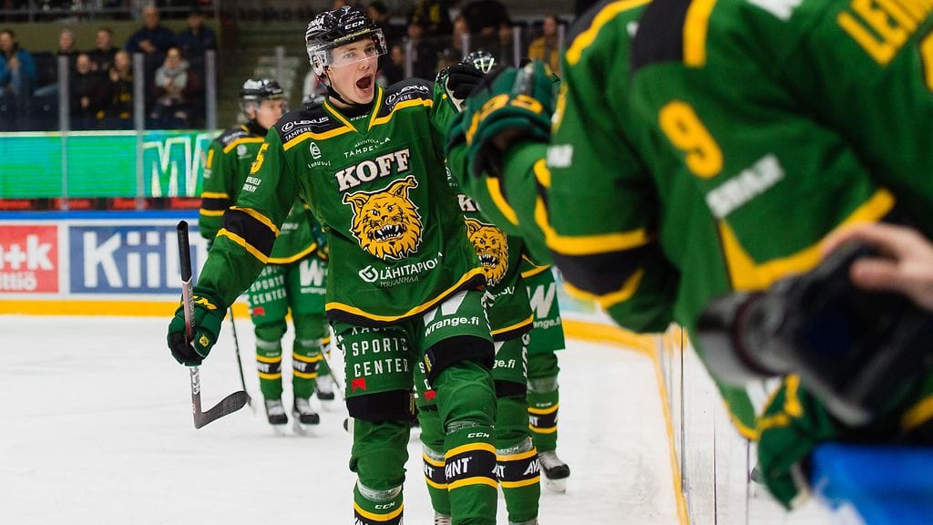Ilves johtaa ottelua KalPaa vastaan 4-1-lukemin.