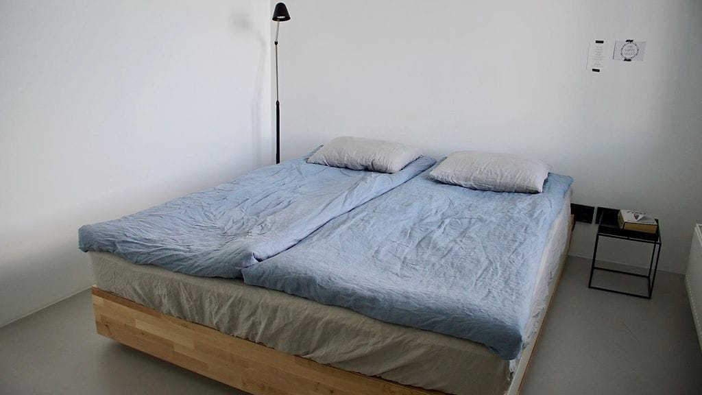 SKK5_EPS8_Makuuhuone_sänky_Espoo