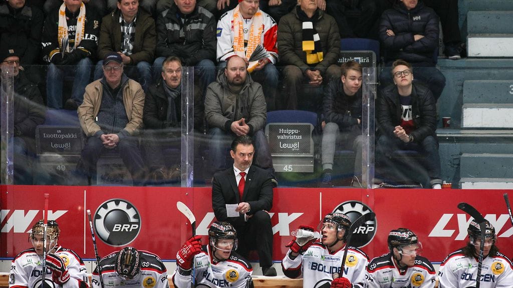 Ässät on vaikeuksissa HPK:ta vastaan Porissa.