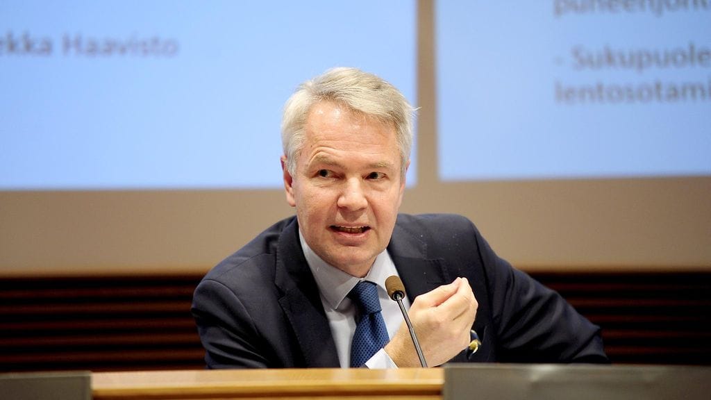 Vihreiden kansanedustaja Pekka Haavisto kertoo kello 14 alkavassa tiedotustilaisuudessaan ehdokkuudestaan vihreiden puheenjohtajaksi.