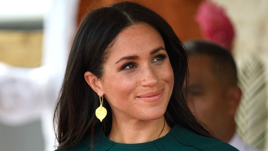 Herttuatar Meghan ja prinssi Harry odottavat ensimmäistä lastaan