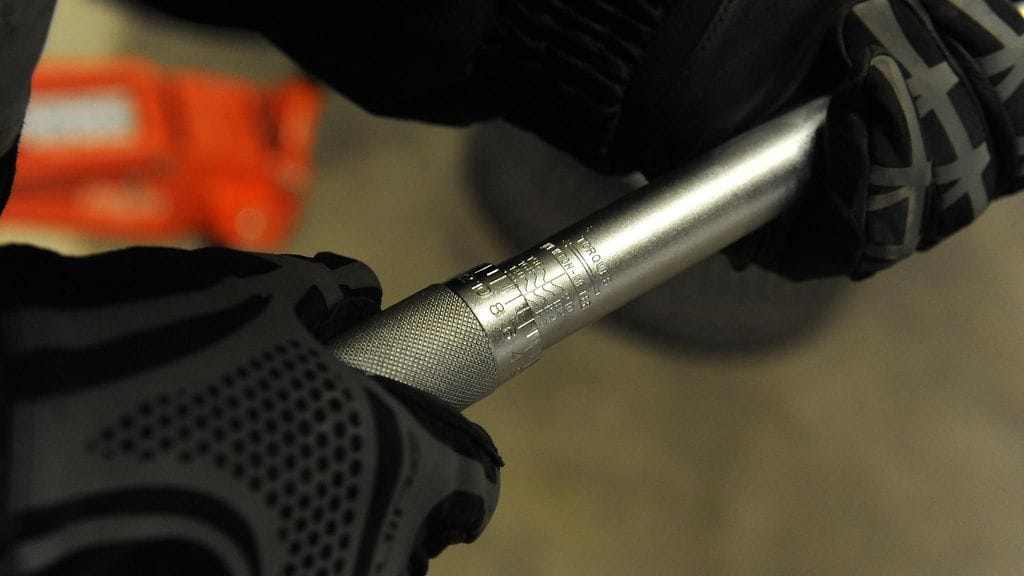 momenttiavain autoliitto