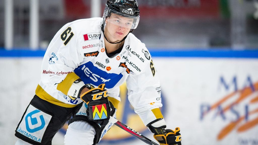 Teemu Kivihalme nimettiin Leijonien Karjala-turnauksen joukkueeseen.