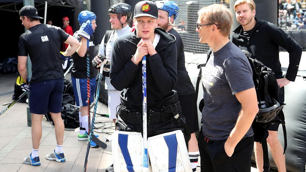 Ville Husso nousi St. Louis Bluesin edustusmiehistöön.