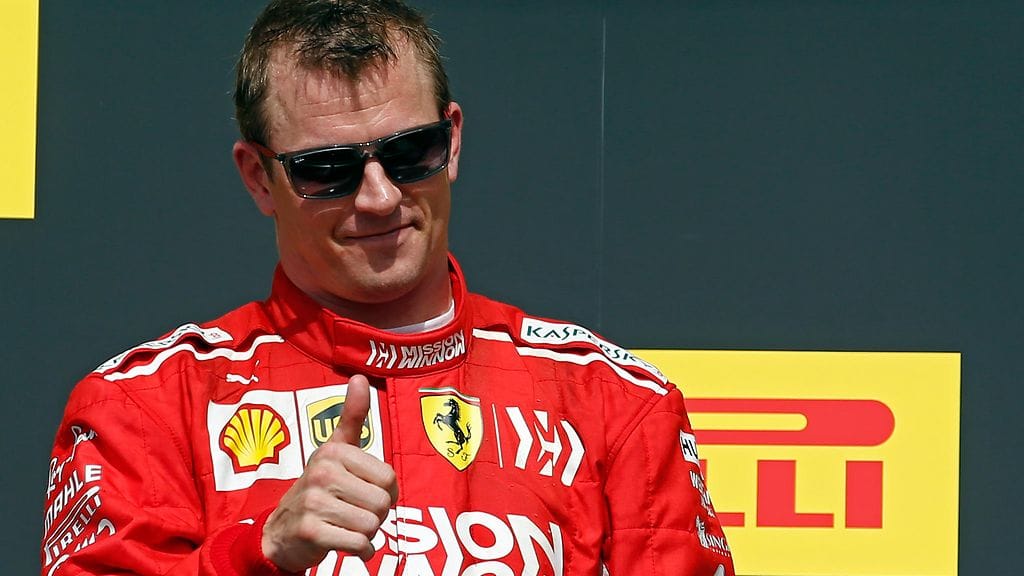 Kimi Räikkönen innostui Halloween-valmisteluista.