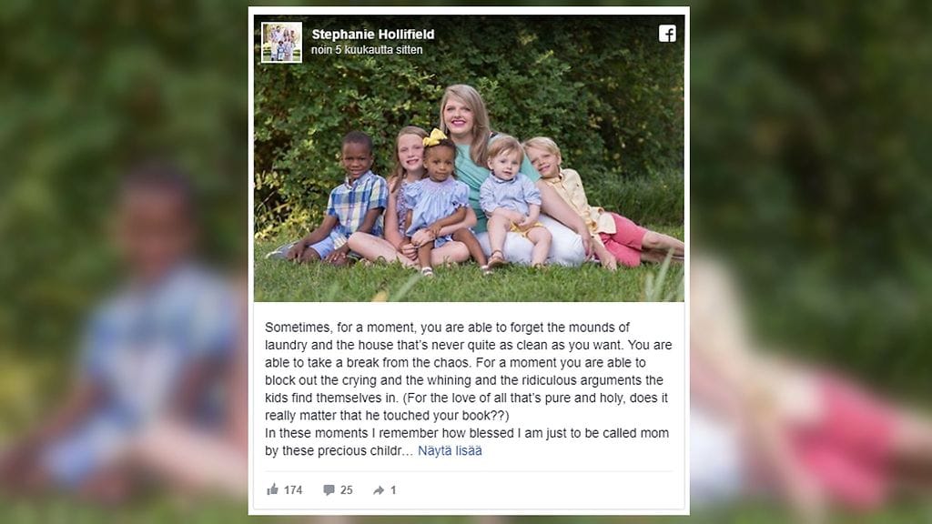 Stephanie Hollifield lapsikatraansa kanssa.