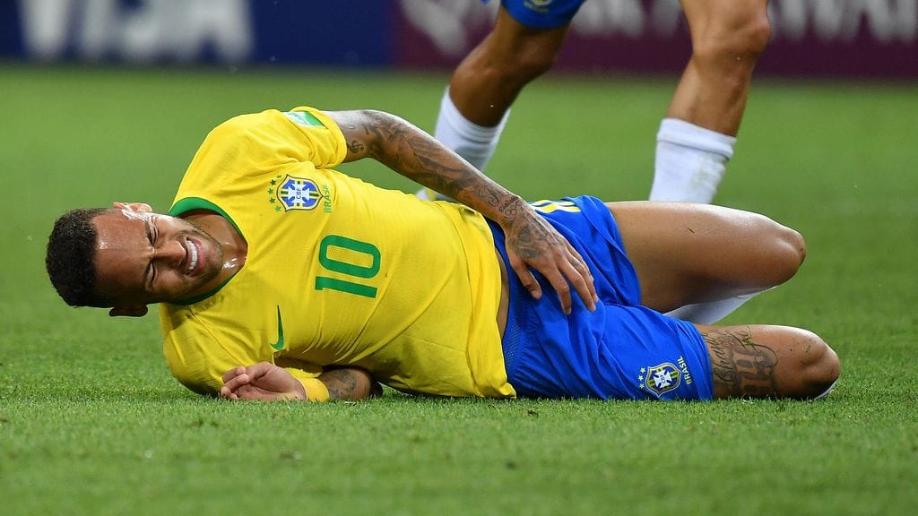 Neymaria nähtiin usein kentän pinnassa jalkapallon MM-kisoissa.