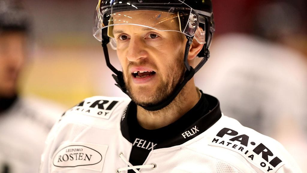 Ilkka Heikkinen kuuluu pelipaikkansa parhaimmistoon SM-liigassa.