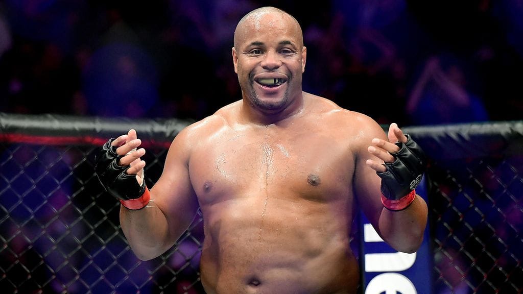 Daniel Cormier teki UFC-historiaa.