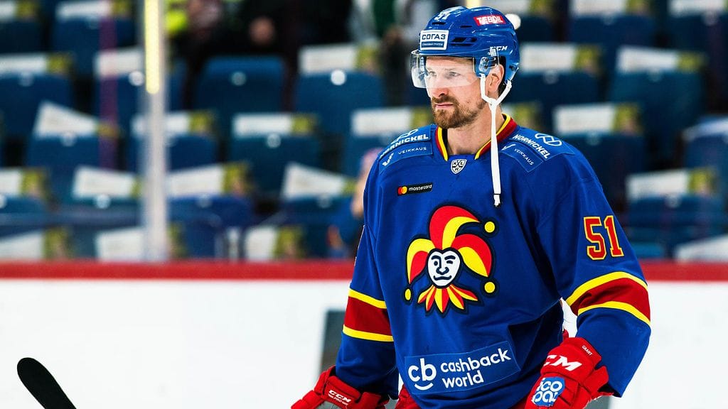 Puolustaja Alex Grant on illan ottelusta sivussa perheenlisäyksen vuoksi.