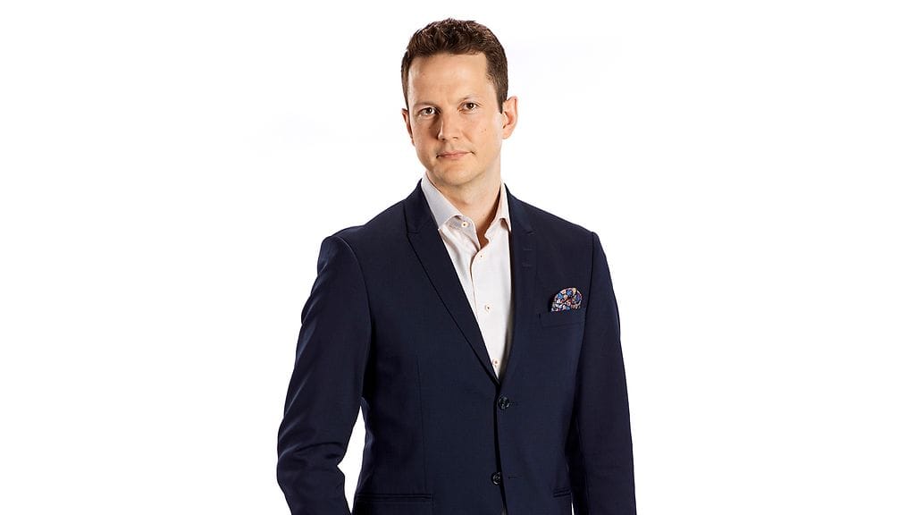 Jaakko Loikkanen luotsaa uutuusohjelmaa.