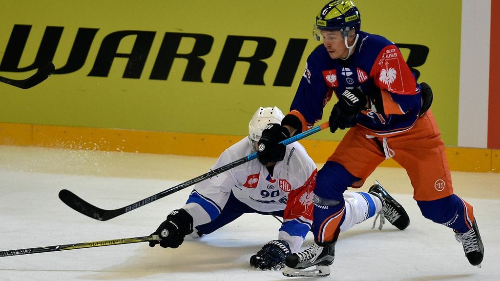 Tapparan Kristian Kuusela ei ollut tyytyväinen joukkueensa CHL-esityksiin, muttei vaivu vielä synkkyyteen.