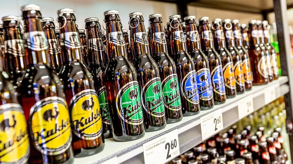 Laitilan Wirvoitusjuomatehdas sanoo aprillipäivän kunniaksi avaavansa Kukko Spa -olutkylpylän panimon pihapiiriin. Kuvituskuva.