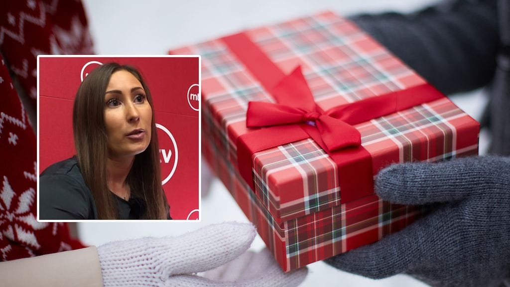 Marianna on tänäkin vuonna Jouluavun "aputonttu". Jouluapua-sivulle tulee tuhansia hakemuksia, joissa toivotaan usein yksinkertaisia asioita: vaatteita ja ruokaa.