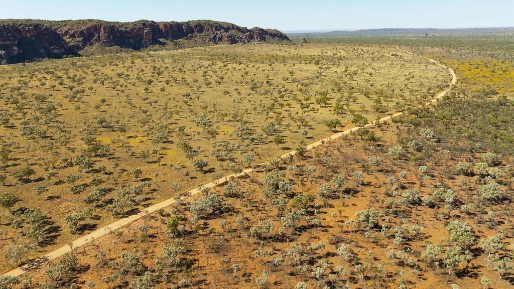 Australiassa voi olla todella kuivia, syrjäisiä alueita. Kuvistuskuva.