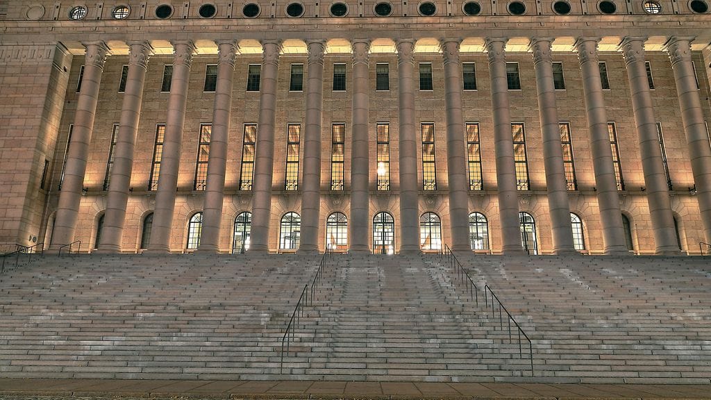 Pertti Rauhion tietojen mukaan Ranskan parlamentissa tartuntoja olisi todettu kansanedustajilla.