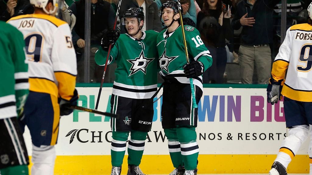 Dallas Starsin suomalaispuolustaja Julius Honka säväytti syötöllään.