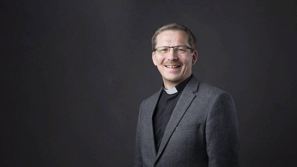 Kirkkohallituksen kansliapäällikkö Jukka Keskitalo siirtyy Oulun piispaksi.