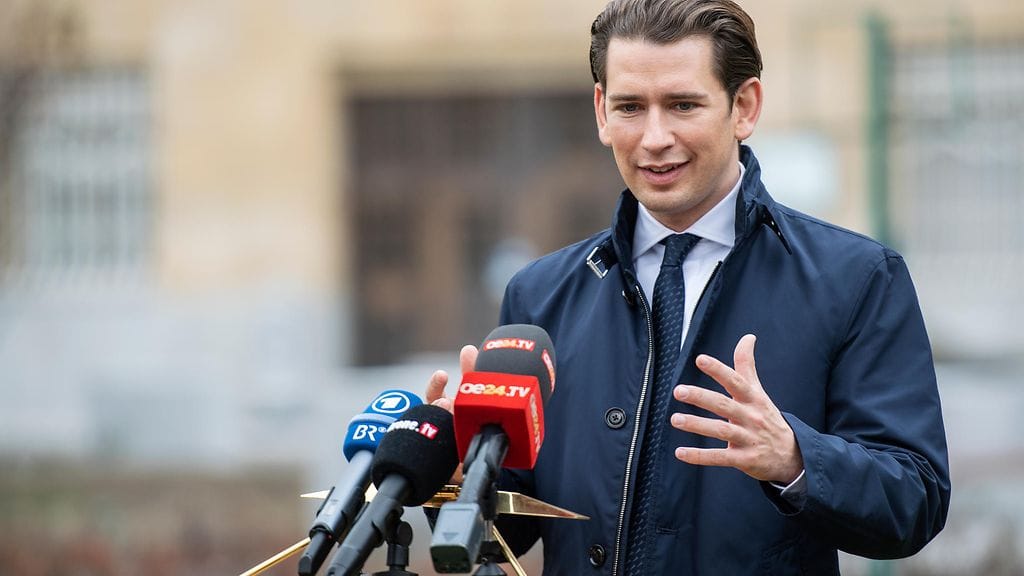 Itävallan liittokansleri Sebastian Kurz kertoi vakoiluepäilyistä perjantaina 9.11.2018.