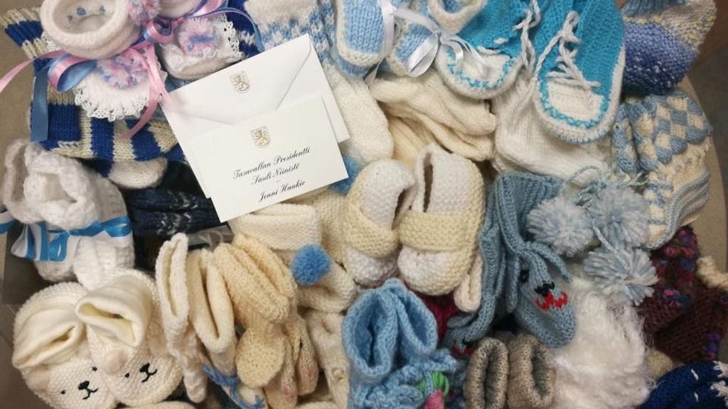 Kuva lahjoitetuista villasukista.