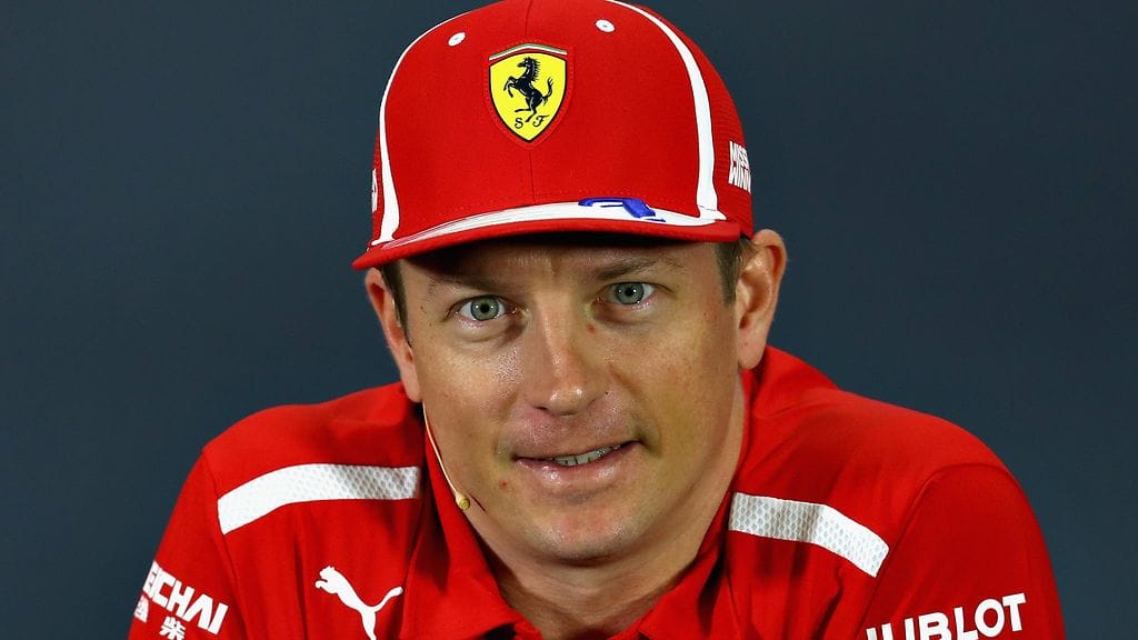 Kimi Räikkösen virnuilu Brasilian GP:n lehdistötilaisuudessa on herättänyt hilpeyttä sosiaalisen median puolella.