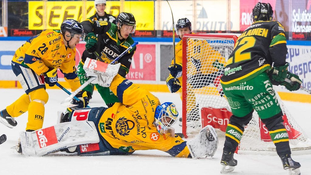 Arttu Ruotsalainen ohitti Lukon Oskari Setäsen komeasti.