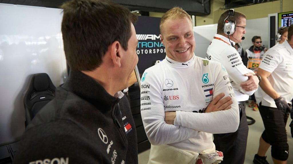 Valtteri Bottas ja Toto Wolff ovat saaneet paiskia valtavasti töitä Mercedeksen viidennen MM-tittelin varmistamiseksi.