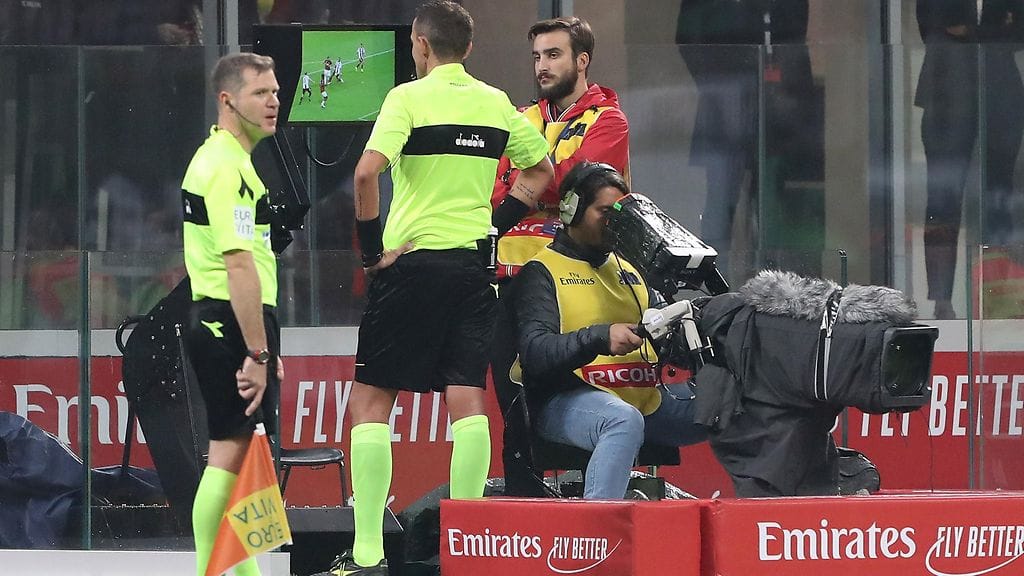 VAR-systeemi otetaan käyttöön myös Englannin Valioliigassa ensi kaudella.