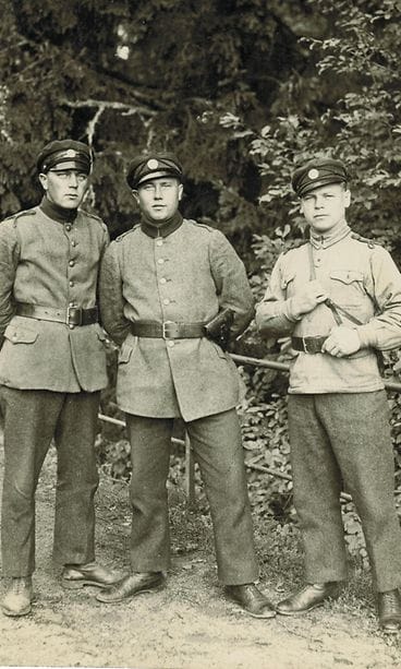 002 Terijoen tullipoliiseja kieltolain aikana, isoisä Antti Porvali oikealla.