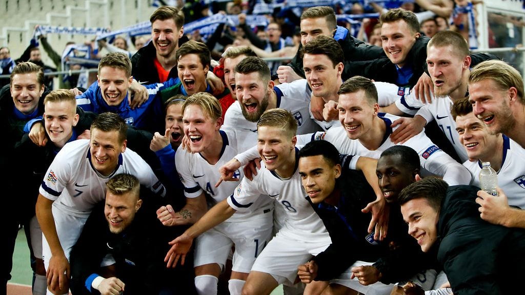 Huuhkajien yhteishenki nostaa Antti Muurisen mukaan odotukset EM-kisapaikan hankkimiseksi suuremmiksi kuin koskaan.