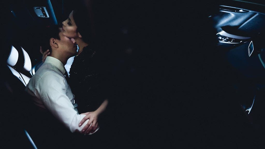 Seksin harrastaminen autossa tulee lisääntymään siinä vaiheessa, kun autot eivät tarvitse enää kuljettajaa. Kuvan henkilöt eivät liity juttuun.