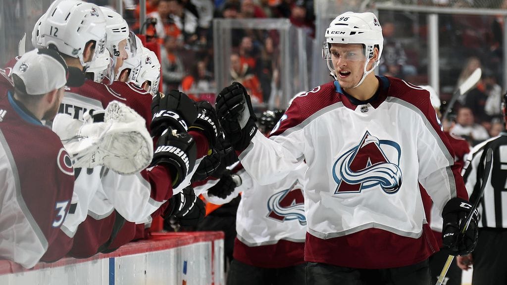 Mikko Rantanen toimi Colorado Avalanchen isona sankarina yön NHL-kierroksella.