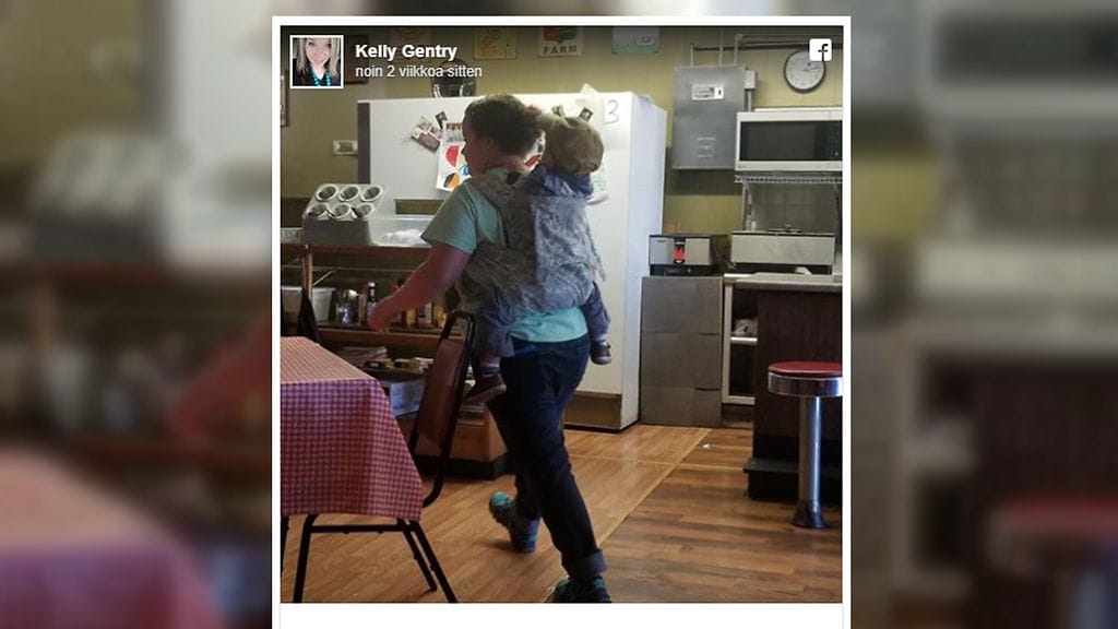 Sosiaalisessa mediassa levinnyt kuva Kori Dotsonista töissä.