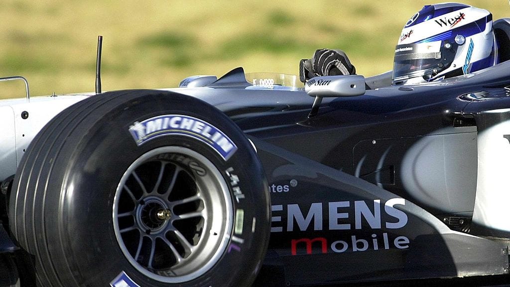 Kimi Räikkönen McLarenin ratissa.