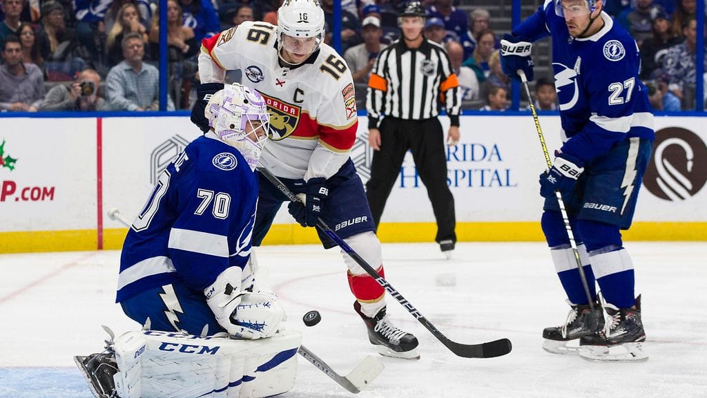 Aleksander Barkov iski Florida Panthersin 2–4-kavennusmaalin Tampa Bay Lightningia vastaabn.