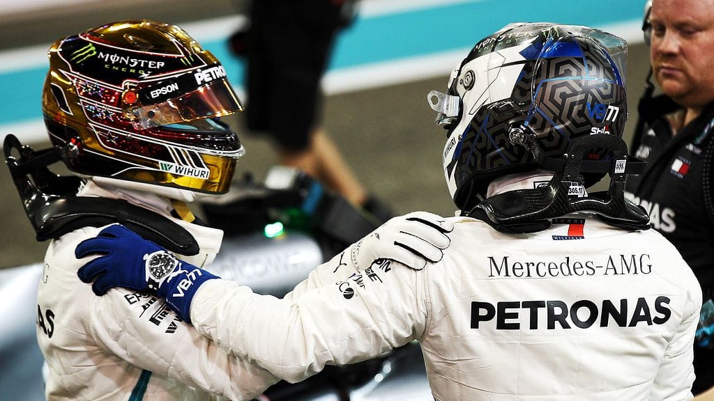 Lewis Hamilton ja Valtteri Bottas valtasivat eturivin Mercedekselle Abu Dhabissa.