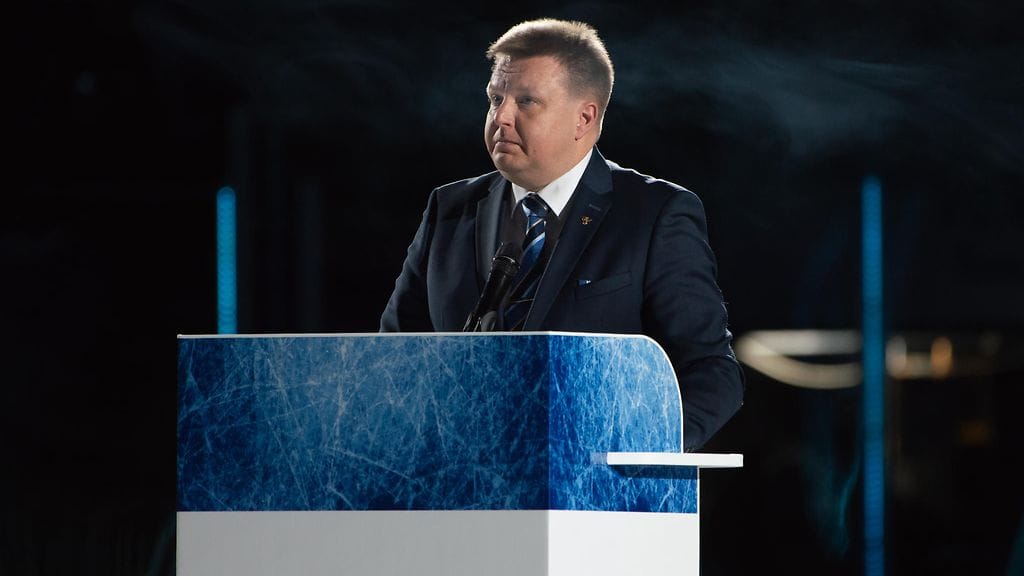 Jääkiekkoliiton puheenjohtaja Harri Nummela oli solmimassa uutta sopimusta SM-liigan kanssa.