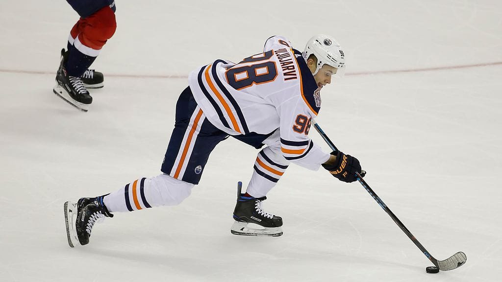Edmonton Oilers otti Jesse Puljujärven takaisin NHL-miehistöön.
