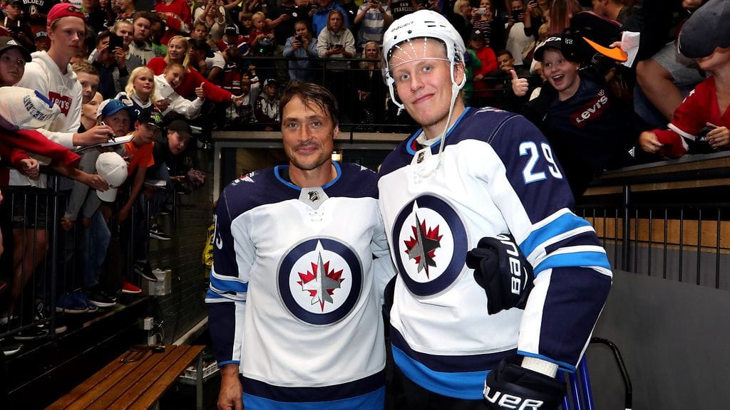 Teemu Selänne ja Patrik Laine ovat kumpineet takoneet Winnipegille hirmumäärän maaleja yhdessä kuussa.