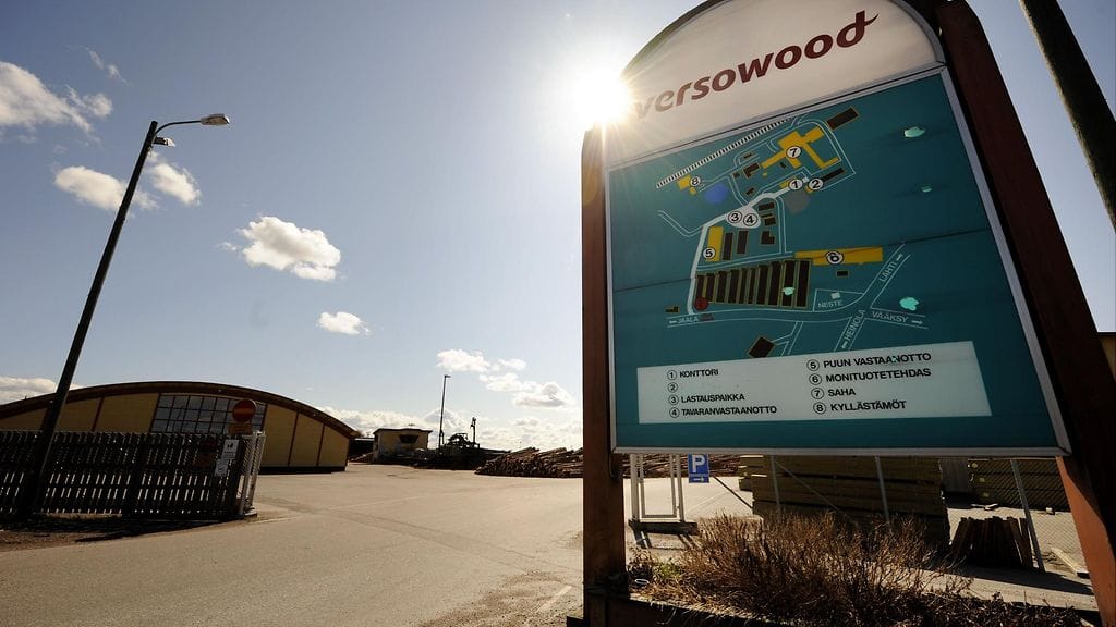 Versowood Oy toimii tällä hetkellä alueella, jossa sisällissodan taisteluissa kuolleita vainajia on haudattuna. Nyt vainajat siirretään Heinolan seurakunnan hautausmaalle.