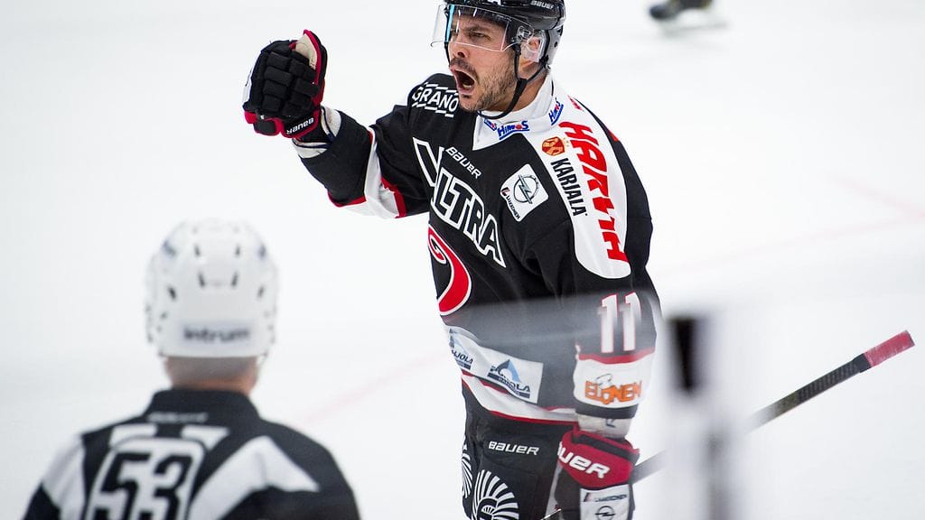 Eric Perrin teki todellisen tahtomaalin KalPaa vastaan. Arkistokuva.