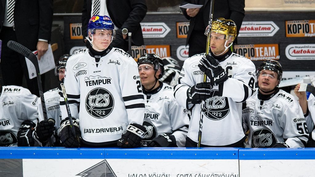 Kaapo Kakko (vas.) on löytänyt hienon kemian Ilari Filppulan kanssa (oik.).