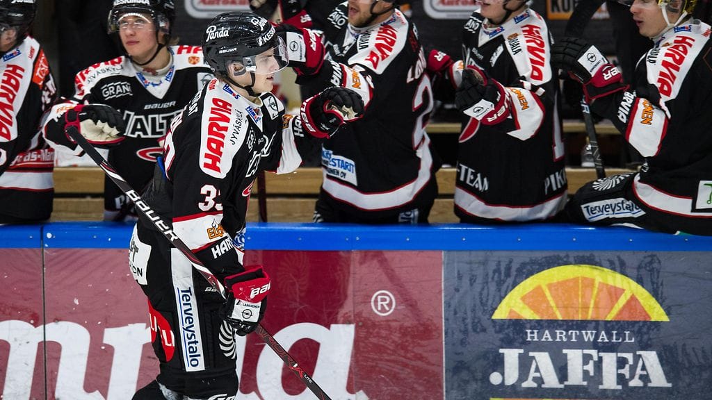 Julius Nättinen on sivussa JYPin kokoonpanosta.