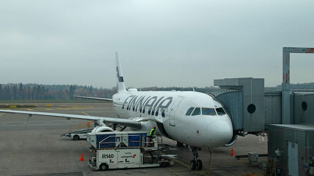 Rajoituksen oli tarkoitus olla voimassa kello 14.30-16.00 välisenä aikana ja käytännössä tämä olisi tarkoittanut, että ainoastaan yksi kiitotie olisi ollut käytössä.