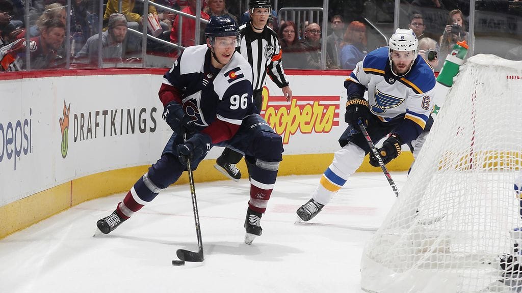 Mikko Rantanen onnistui maalinteossa St. Louis Bluesia vastaan.